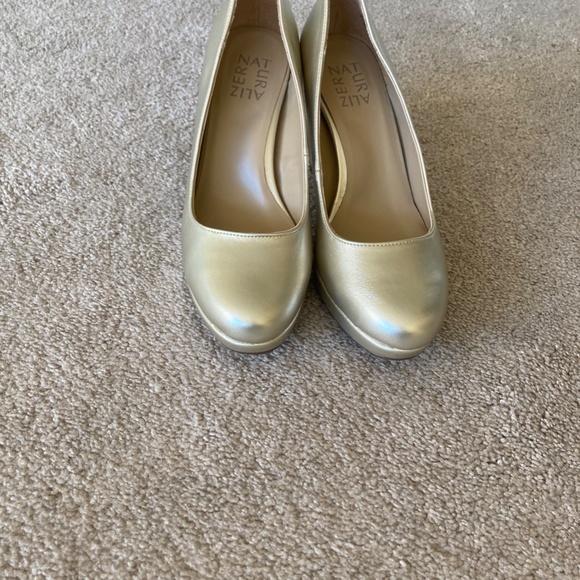 Berlin Block Heel Platform Pump GOLD 6.5 - Picture 5 of 6